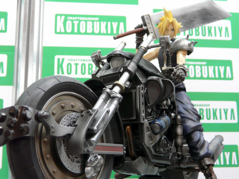 Illustration for article titled Kotobukiya and the Art of Kick-Ass Figure Making